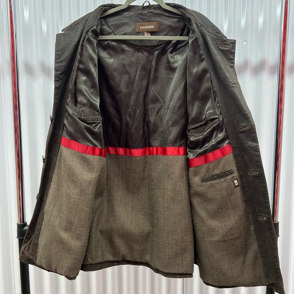 Danier Leather Trench Coat - Picture 5 of 6